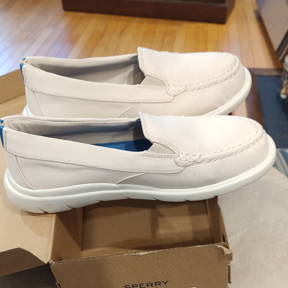 NWOT Women's Sperry Canvas Off White Shoes